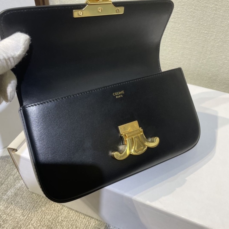 Ce1i*e triomphe bags